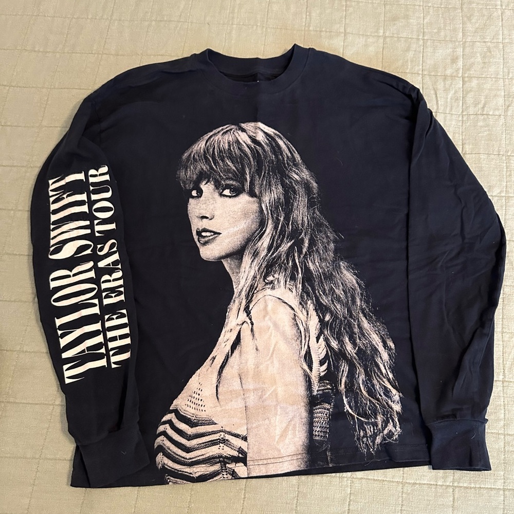 THE ERAS TOUR PHOTO LONG SLEEVE SHIRT